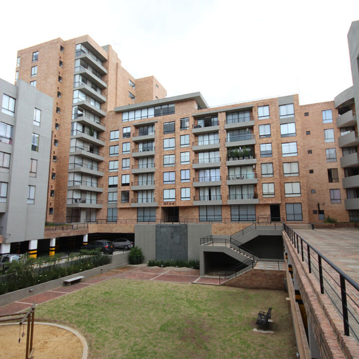 CONJUNTO RESIDENCIAL SAN RAFAEL (2)